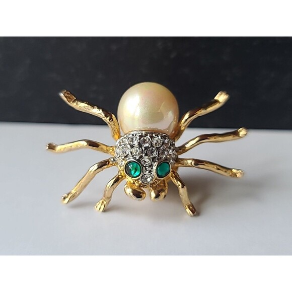 Faux Pearl Rhinestone Gold Tone Metal Spider Shaped Pin Vintage Costume Jewelry - Picture 2 of 10
